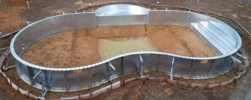 Swimming Pool Kit Wall Installation