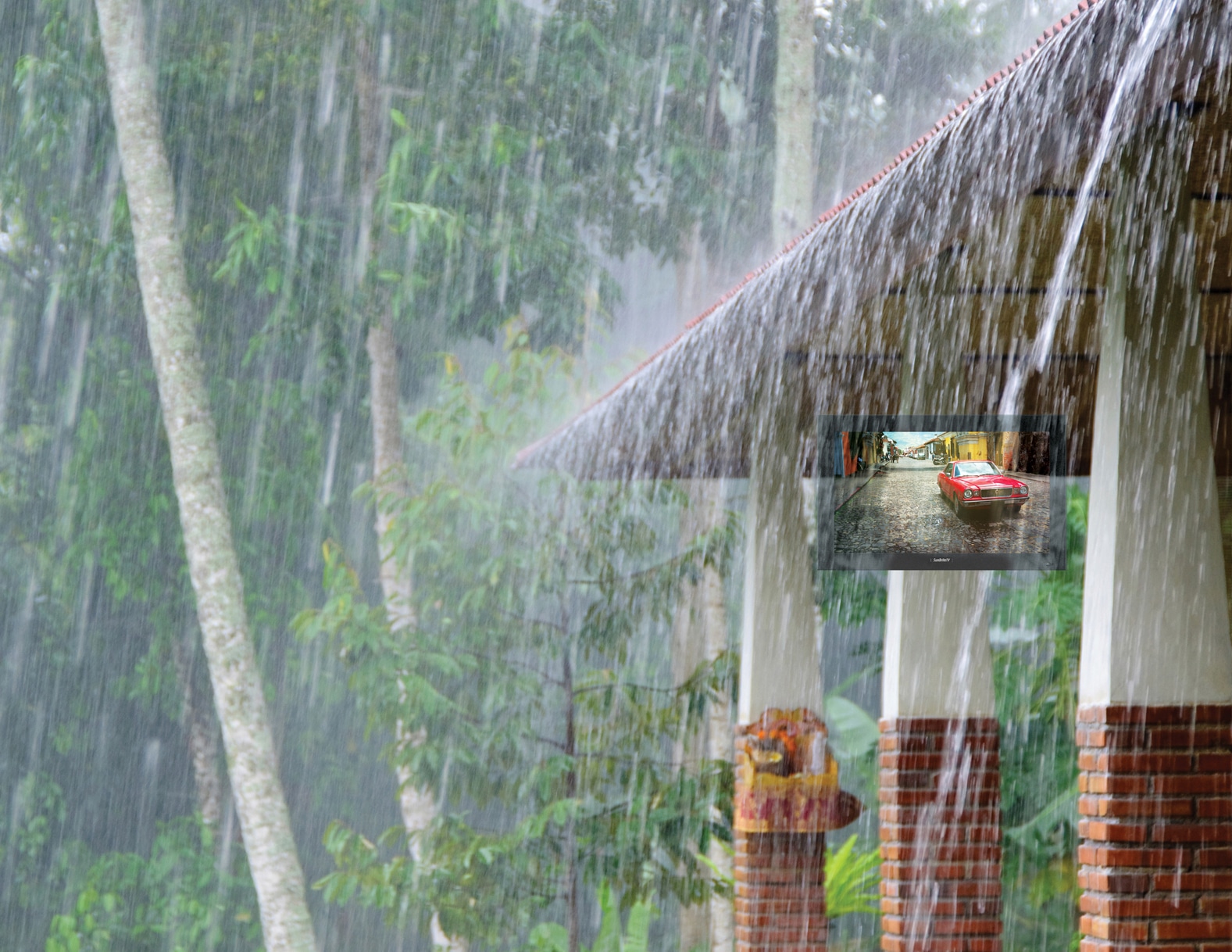 SunBriteTV Pro Series Full Sun 1080p Outdoor TV