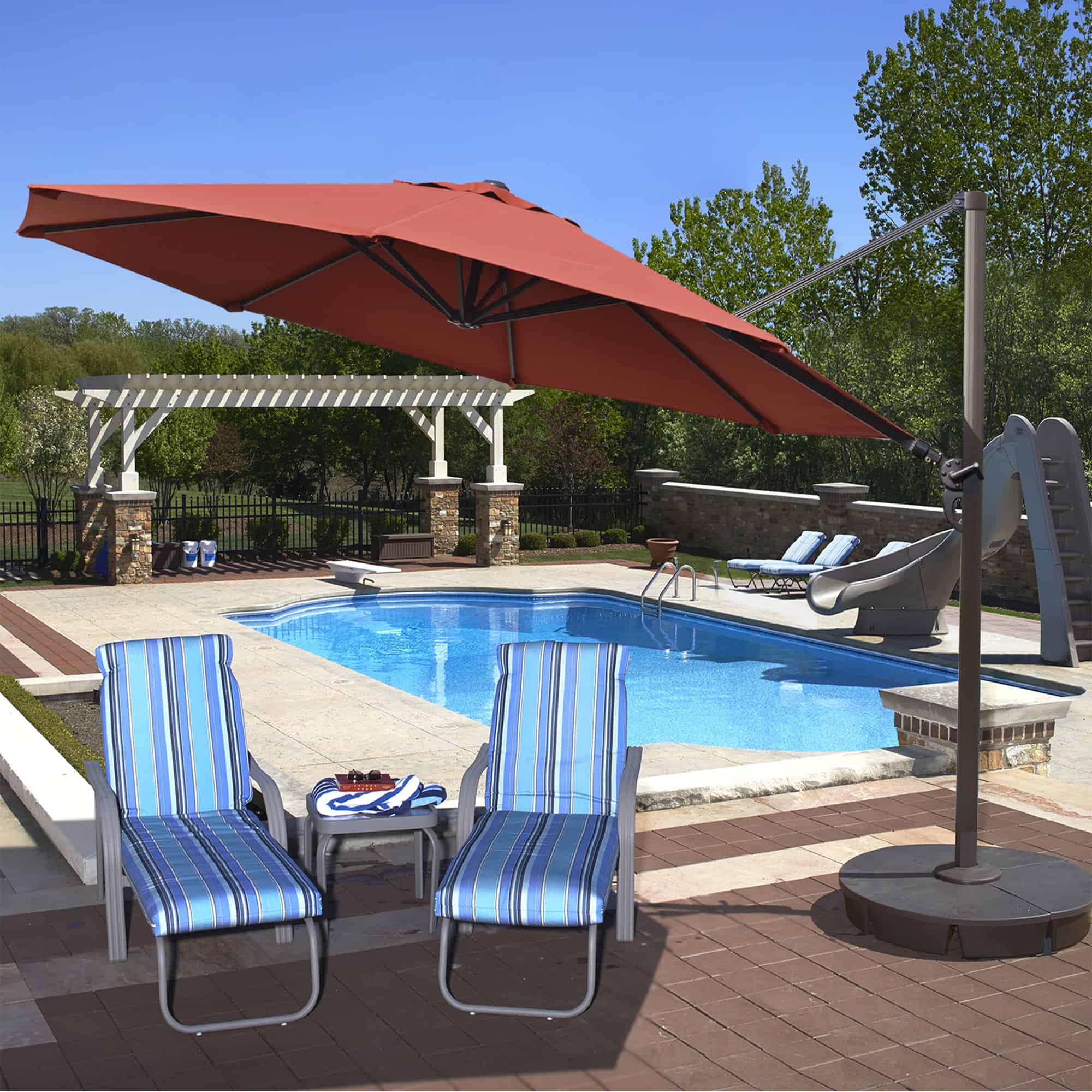 Victoria 13-ft Octagonal Cantilever Patio Umbrella in Sunbrella Acrylic