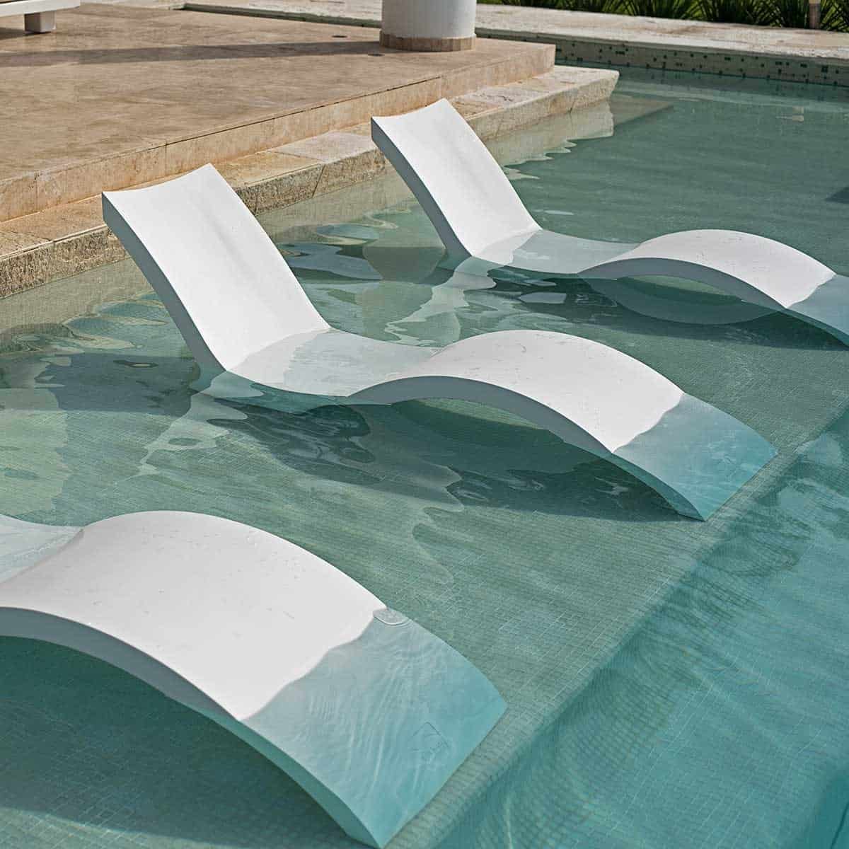 Ledge Lounger Signature Chaise Deep