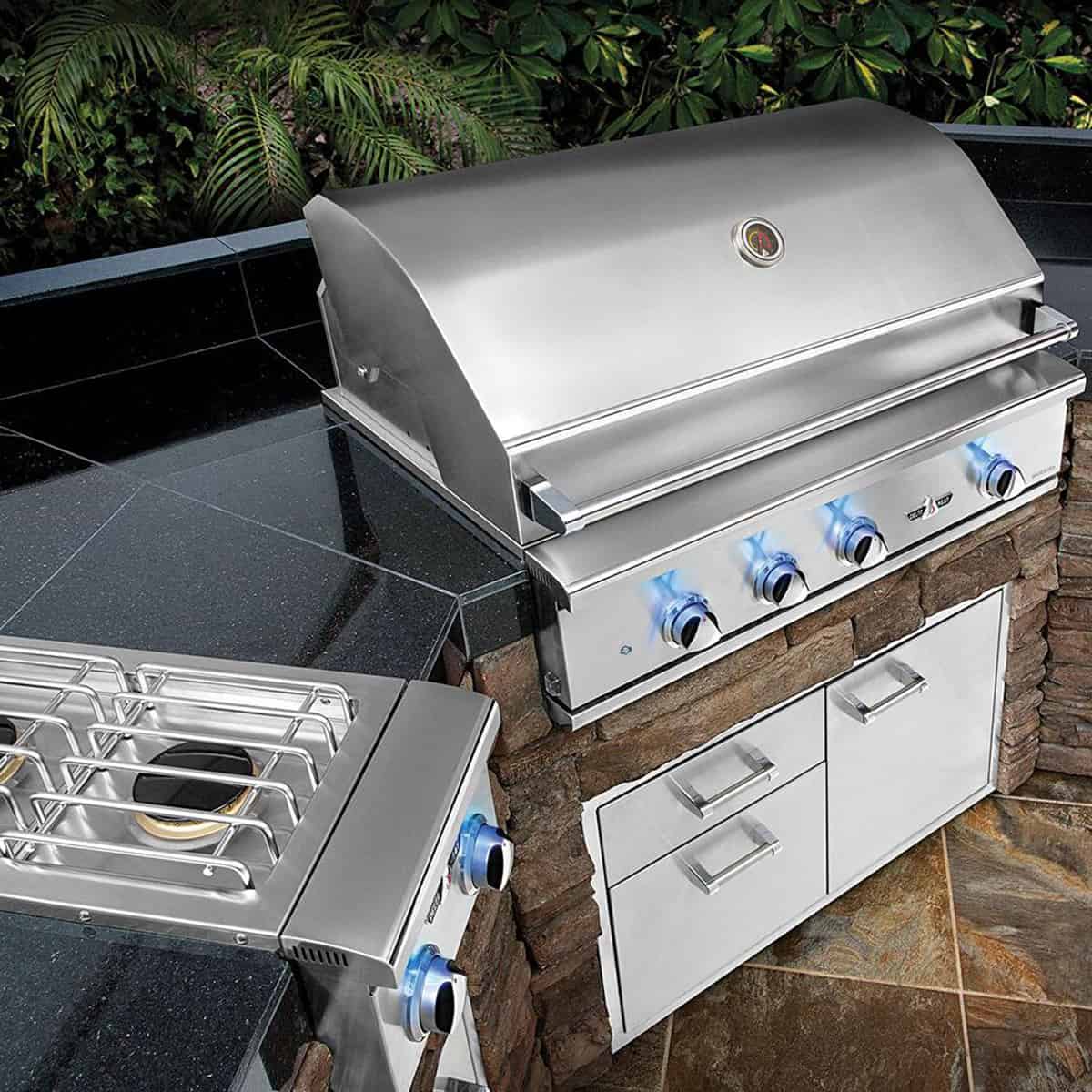 Delta Heat 32-Inch 3-Burner Built-In Gas Grill