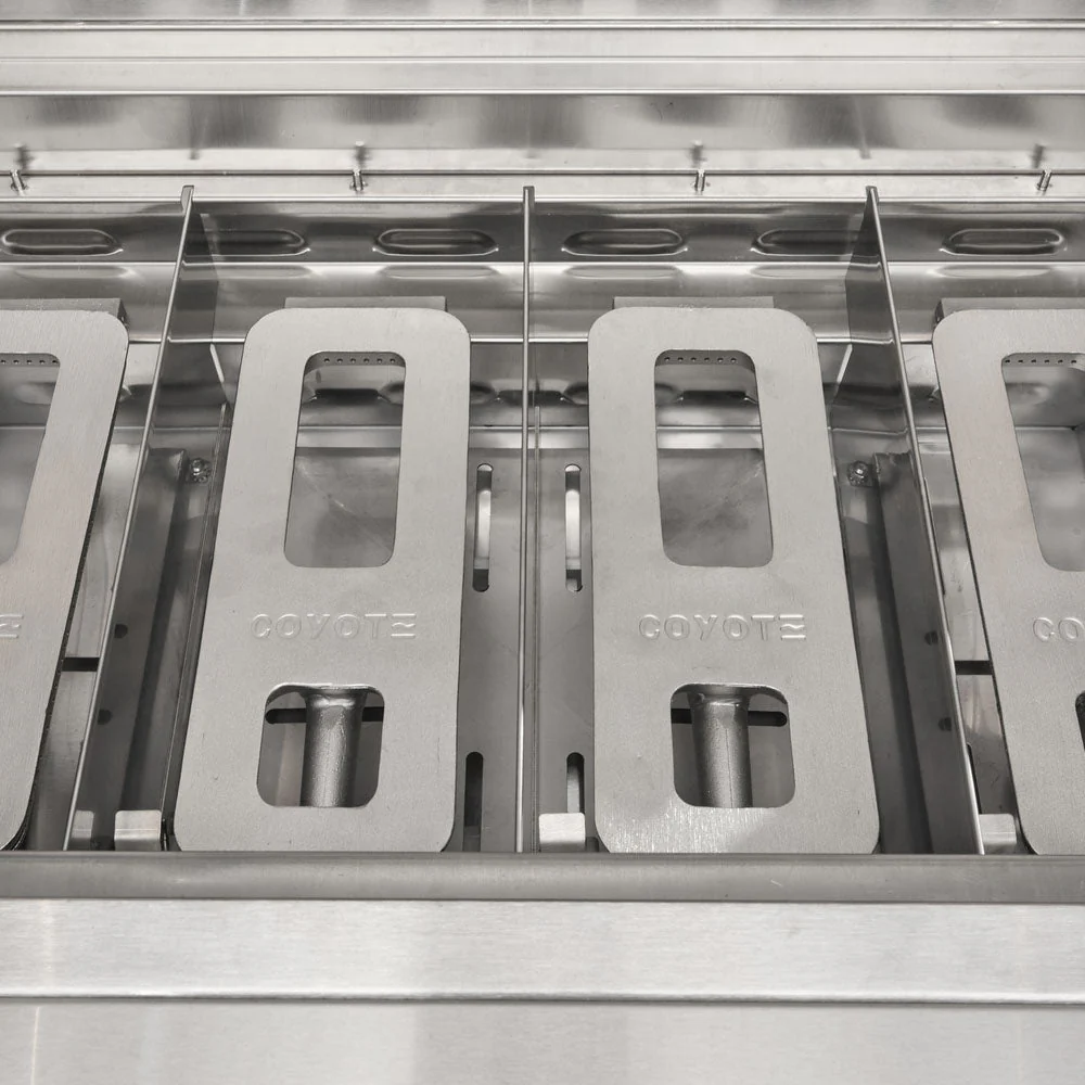 Coyote CL-Series 42" 5-Burner Built-In Gas Grill - Image 7