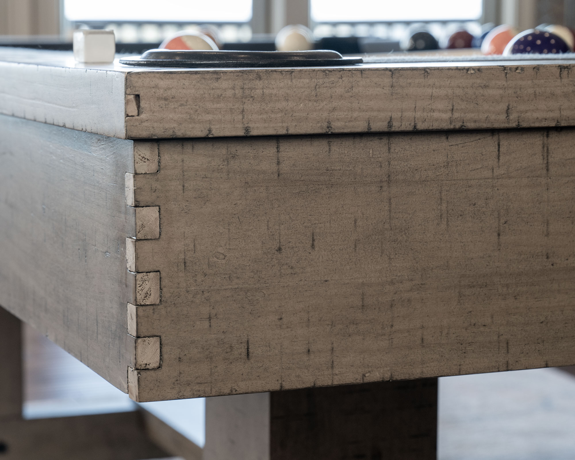 SMN Distressed Wood Finish