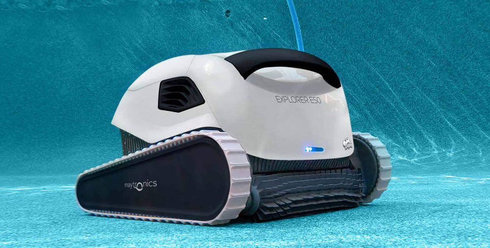 EP-Explorer-E50_Environment_Underwater_2020-01-branded_WEB