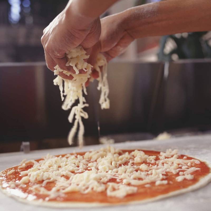 Cuisinart 14" Pizza Peel with Folding Wooden Handle 11