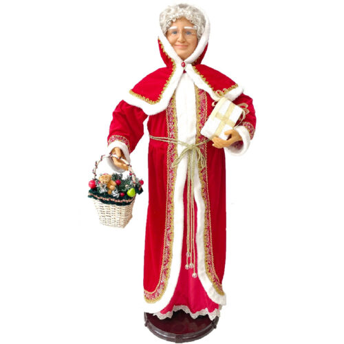 Fraser Hill Farm 58 Mrs Claus With Basket 1