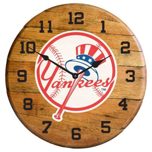 Imperial-New-York-Yankees-Oak-Barrel-Clock2