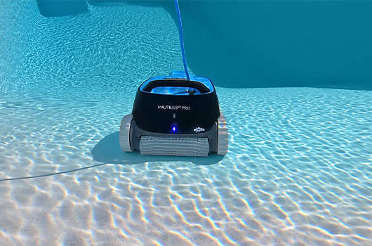 Dolphin Nautilus CC Pro Robotic Pool Cleaner 5