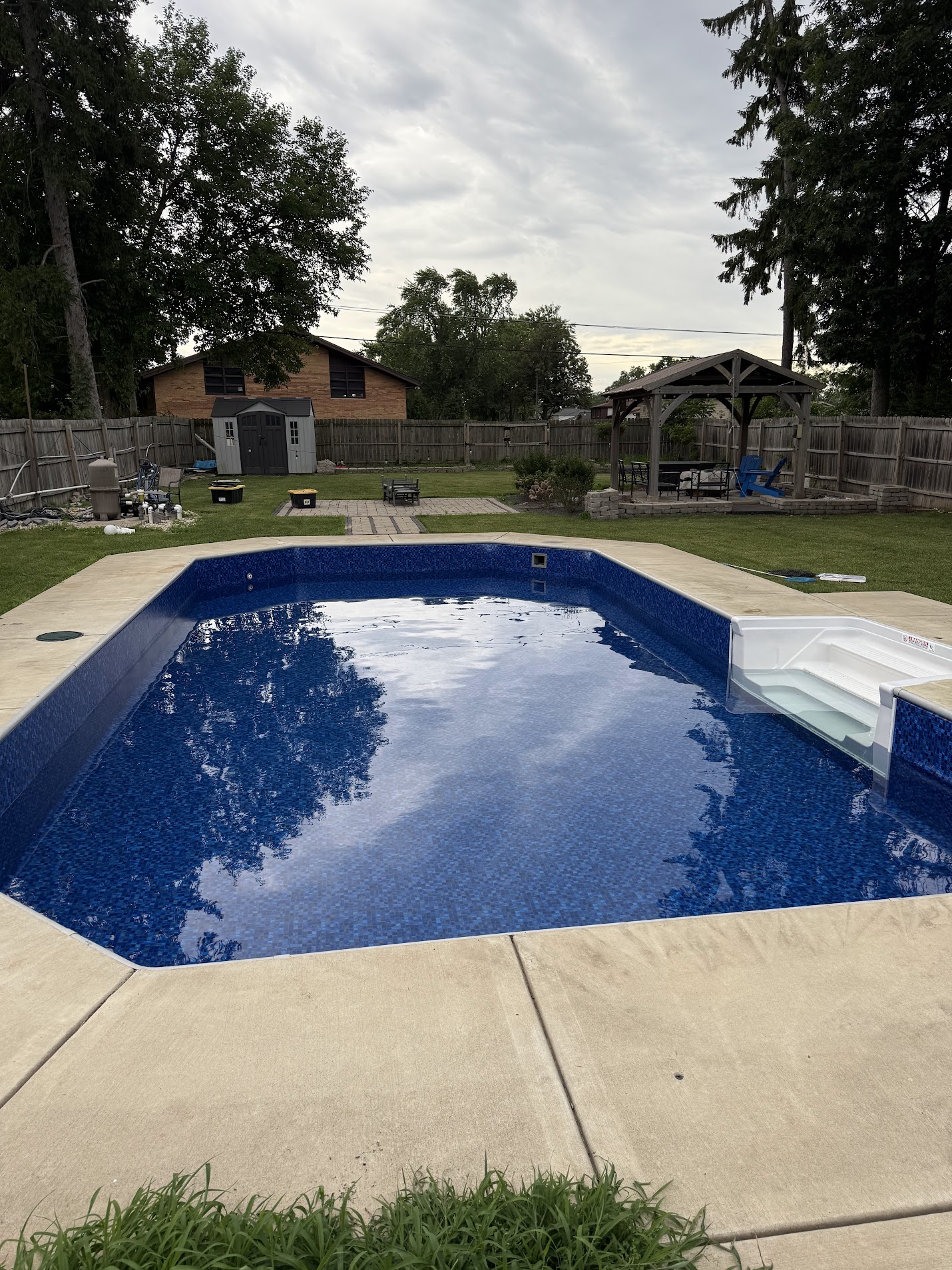 Electric Gold with Skyline Mosaic Inground Pool Liner