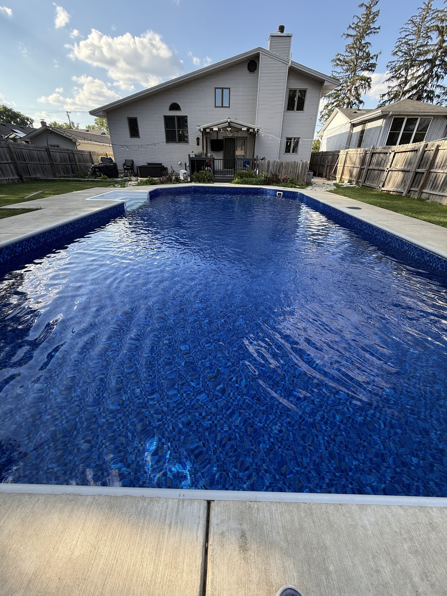 Electric Gold with Skyline Mosaic Inground Pool Liner