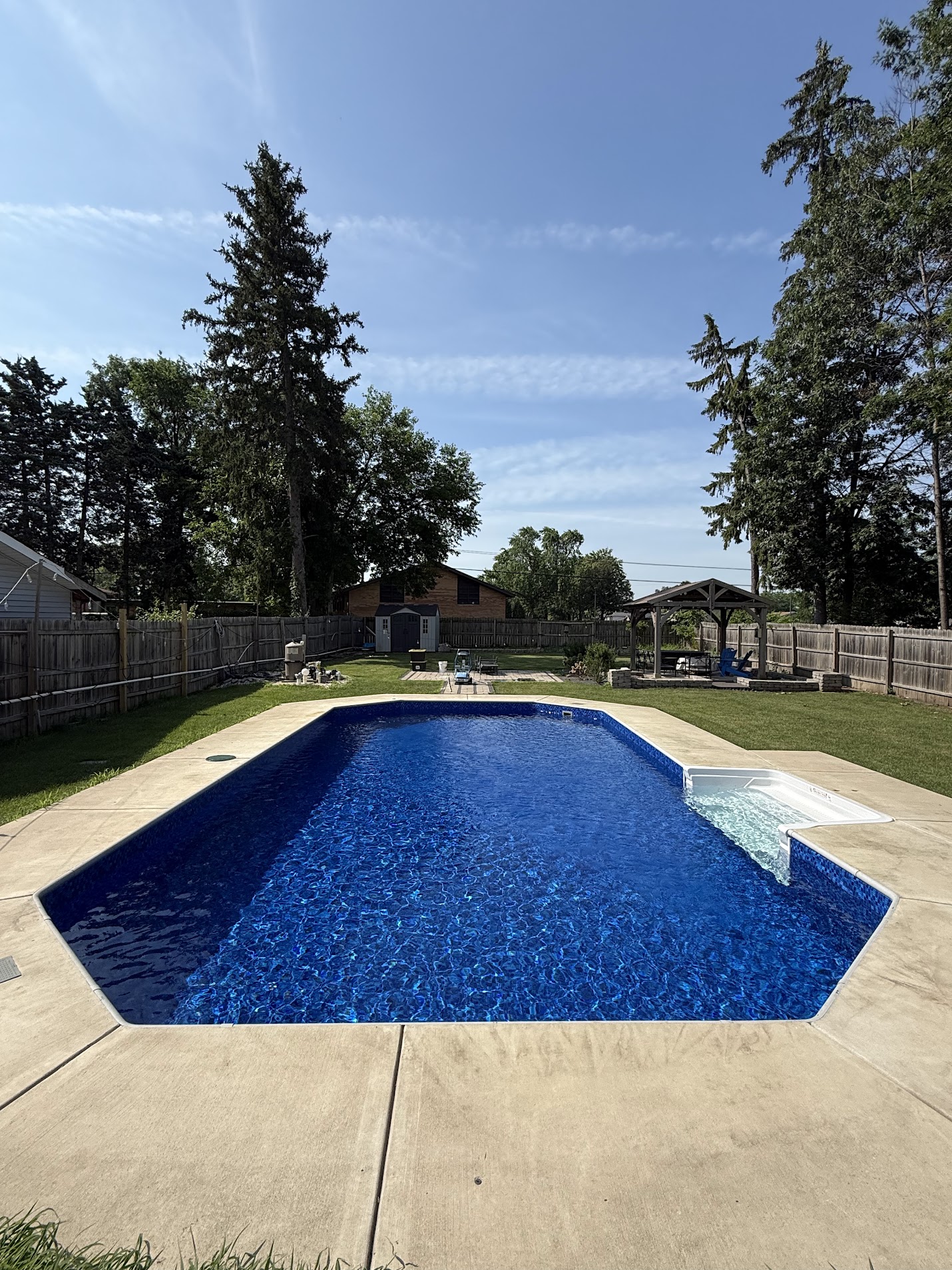 Electric Gold with Skyline Mosaic Inground Pool Liner